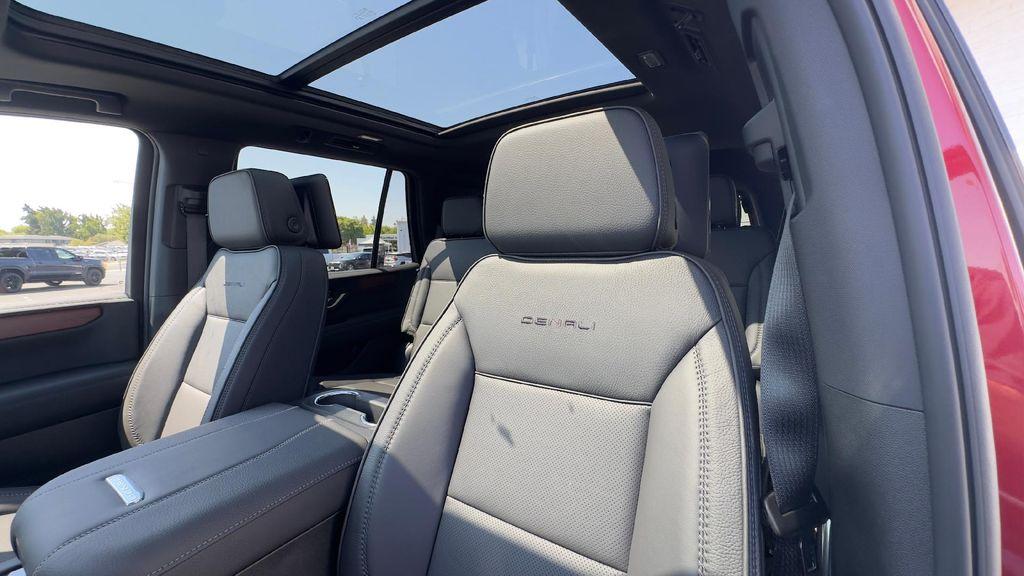 new 2025 GMC Yukon car, priced at $95,720