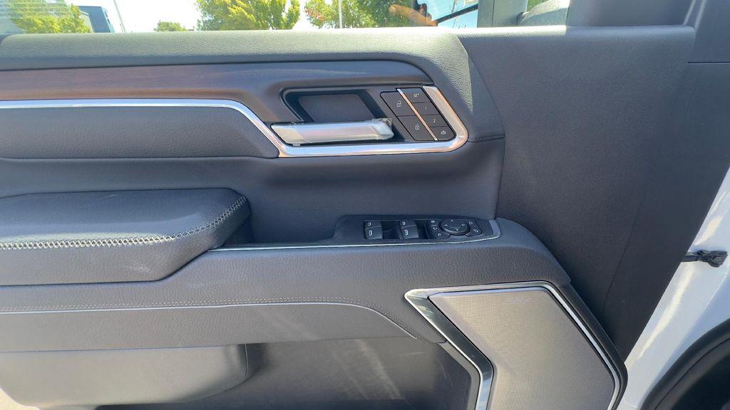 new 2025 GMC Sierra 2500 car, priced at $87,855