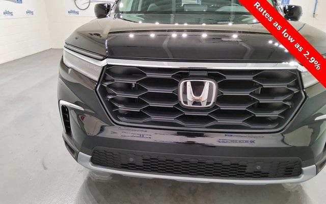 new 2025 Honda Pilot car, priced at $46,995