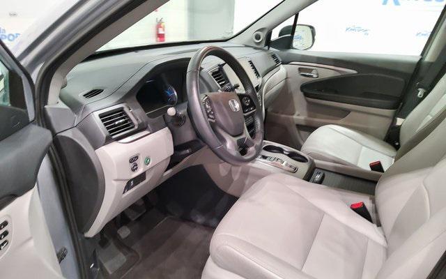 used 2022 Honda Pilot car, priced at $29,288