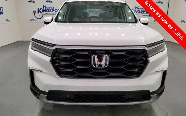 new 2025 Honda Pilot car, priced at $49,650