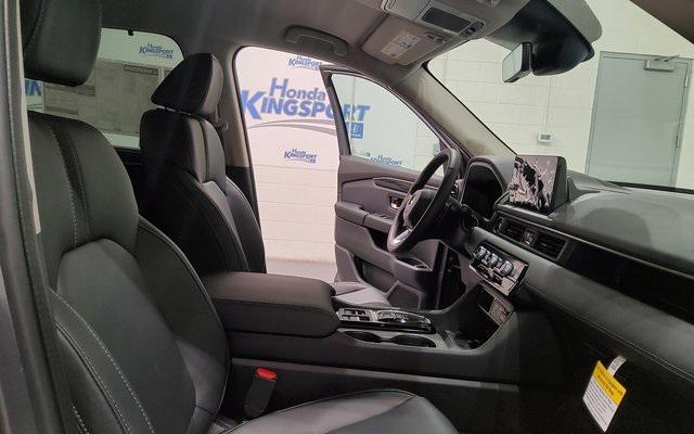 new 2025 Honda Pilot car, priced at $46,995