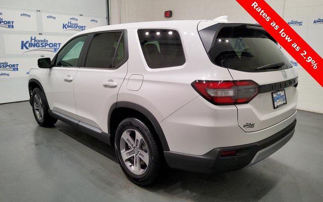 new 2025 Honda Pilot car, priced at $45,350