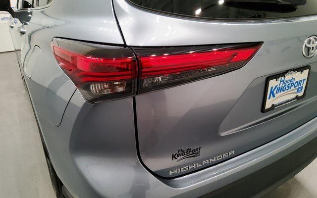 used 2021 Toyota Highlander car, priced at $34,988