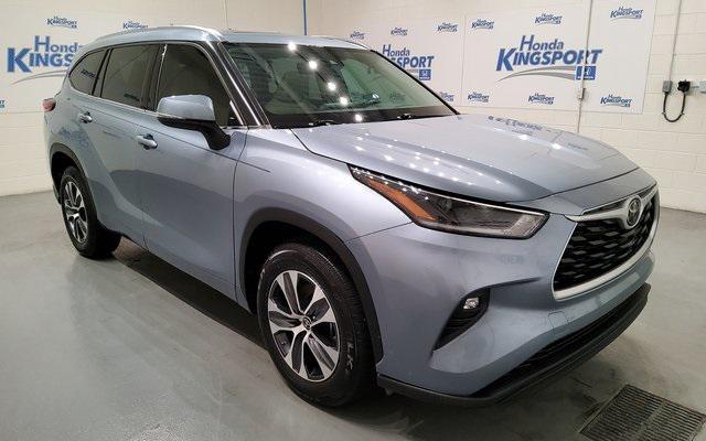 used 2021 Toyota Highlander car, priced at $34,988