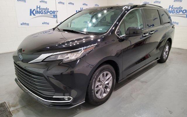 used 2023 Toyota Sienna car, priced at $38,588