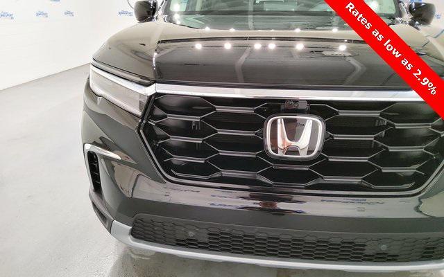 new 2025 Honda Pilot car, priced at $54,475