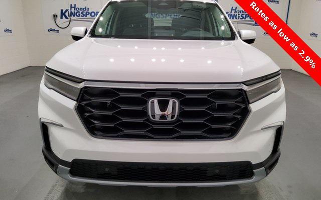 new 2025 Honda Pilot car, priced at $45,350