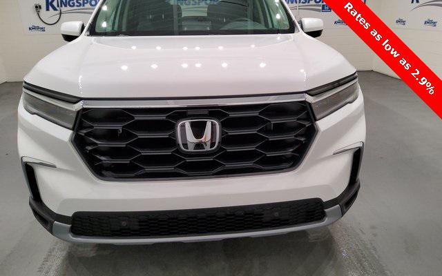 new 2025 Honda Pilot car, priced at $45,350