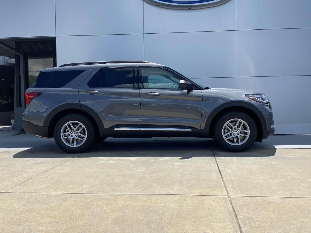 new 2025 Ford Explorer car, priced at $45,190