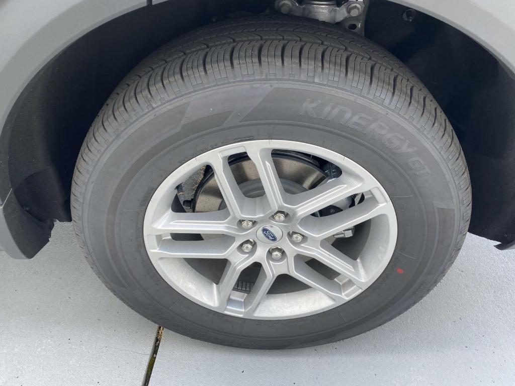 new 2025 Ford Explorer car, priced at $45,190