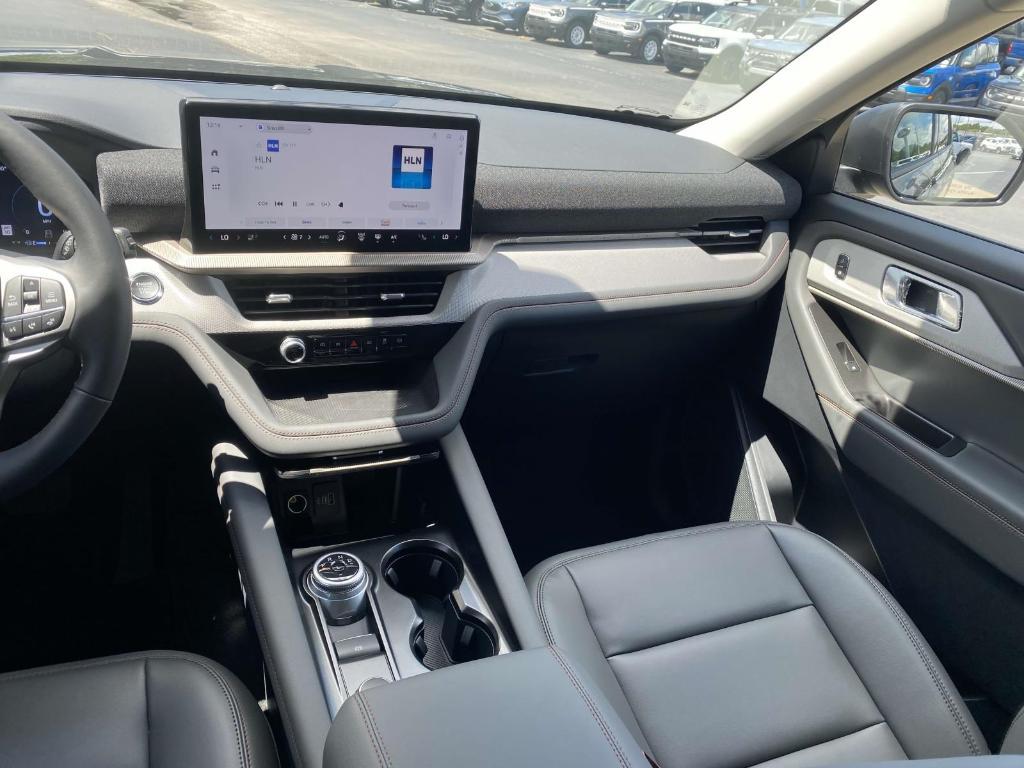 new 2025 Ford Explorer car, priced at $45,190