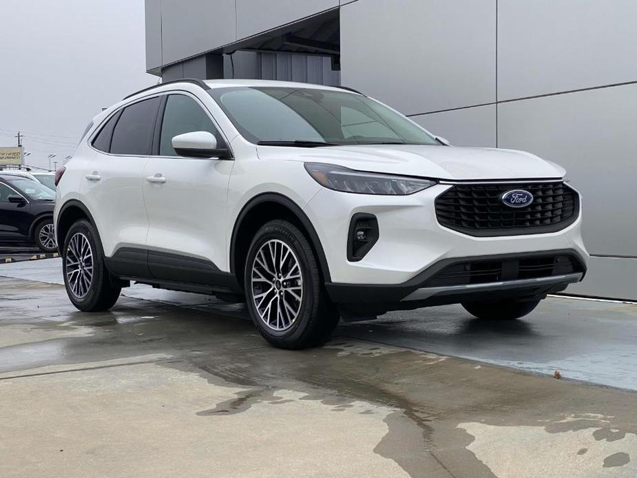 new 2025 Ford Escape car, priced at $38,185