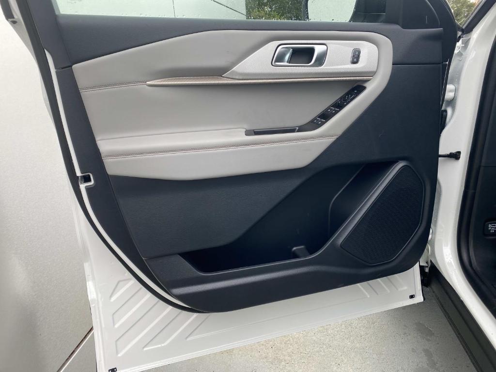 new 2026 Ford Explorer car, priced at $50,630