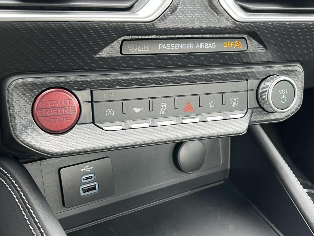 new 2025 Ford Mustang car