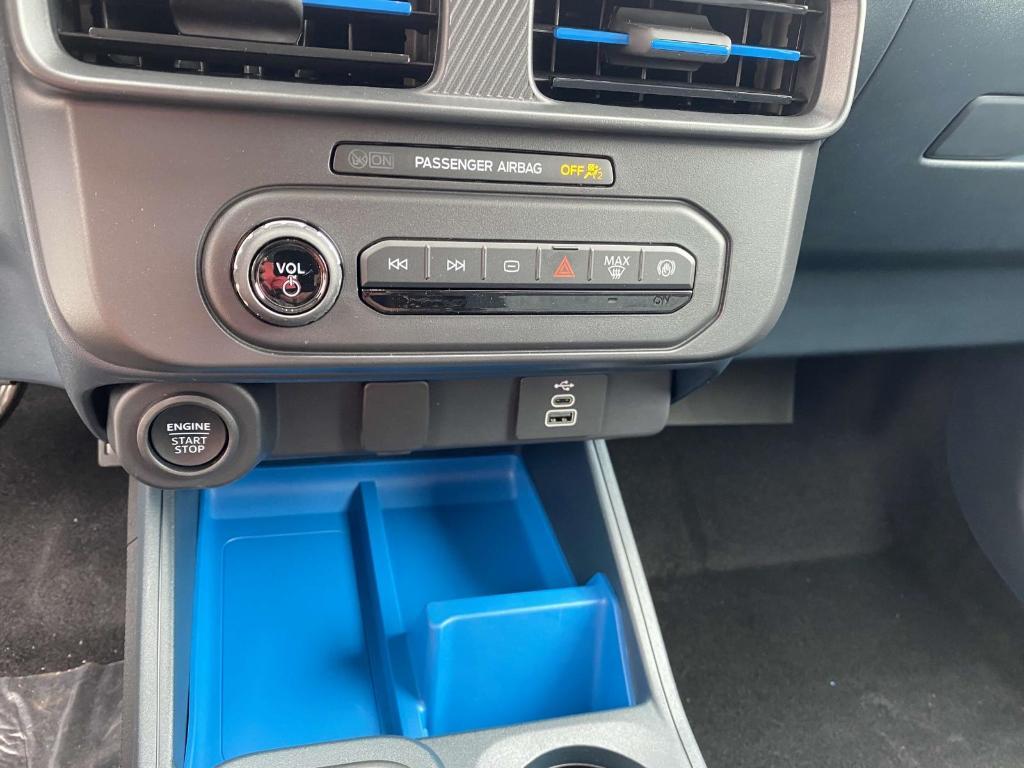 new 2025 Ford Maverick car