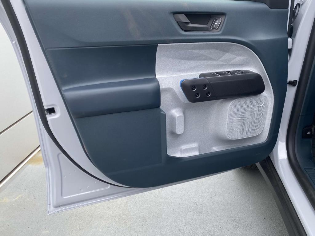 new 2025 Ford Maverick car