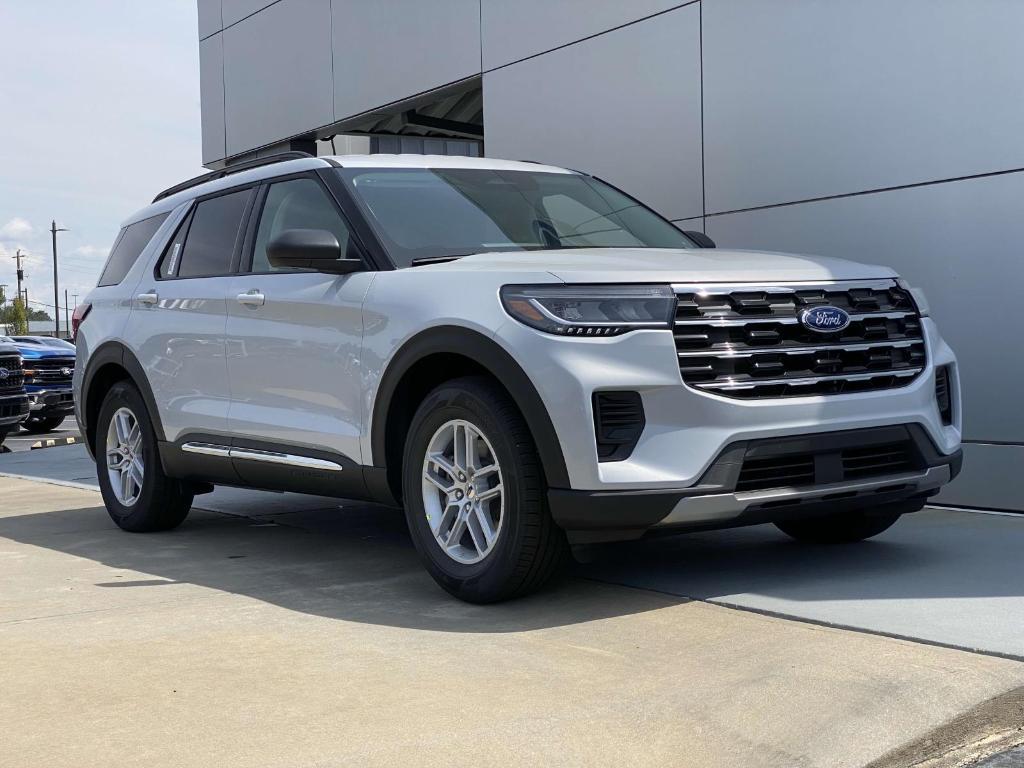 new 2025 Ford Explorer car, priced at $37,345