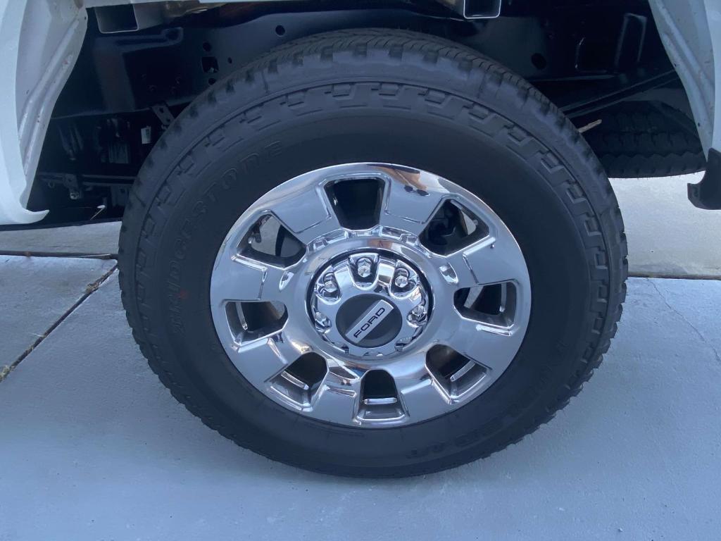 new 2025 Ford F-250 car, priced at $80,975