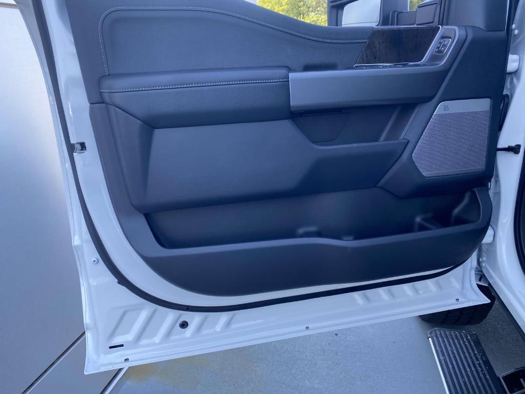 new 2025 Ford F-250 car, priced at $80,975