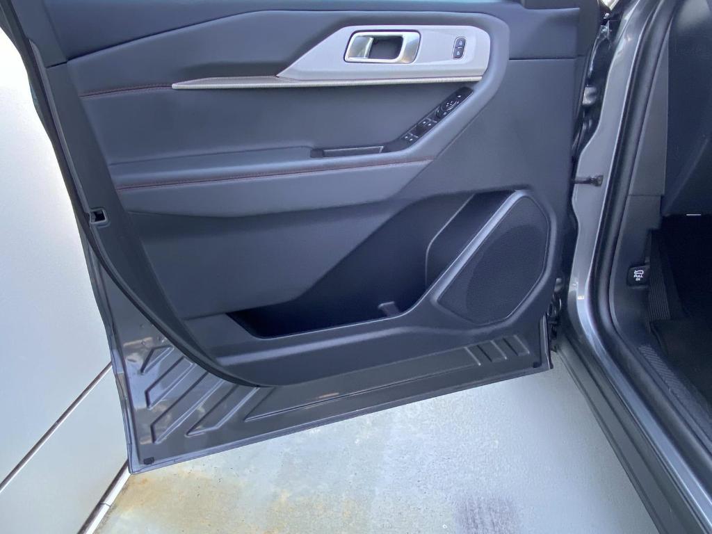 used 2025 Ford Explorer car, priced at $36,997