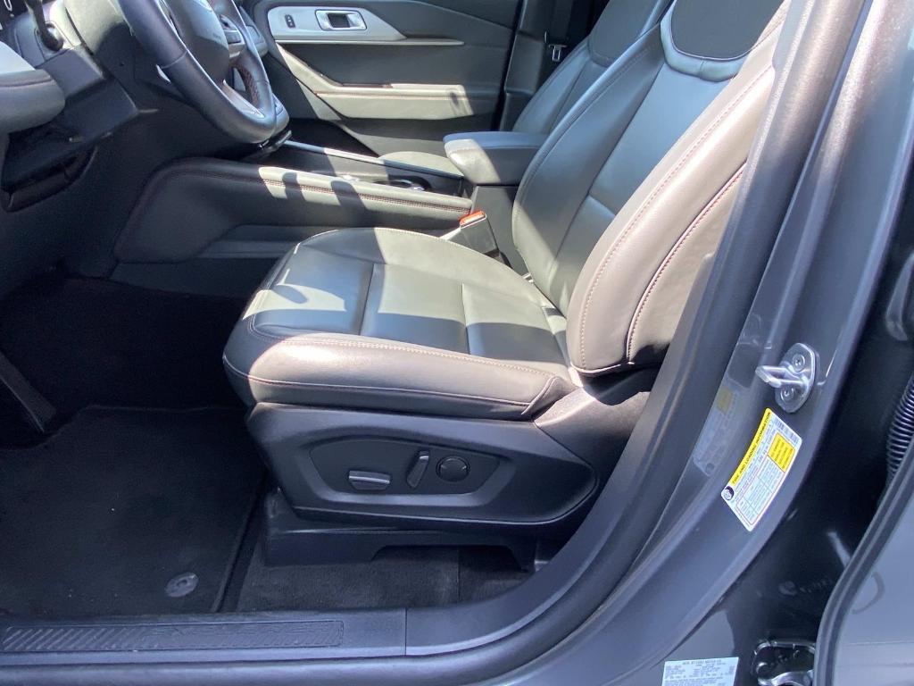 used 2025 Ford Explorer car, priced at $36,997