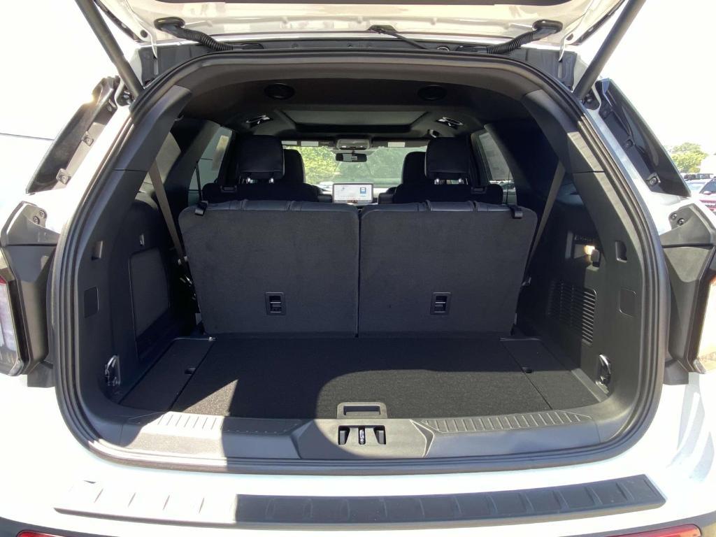 new 2025 Ford Explorer car, priced at $57,816