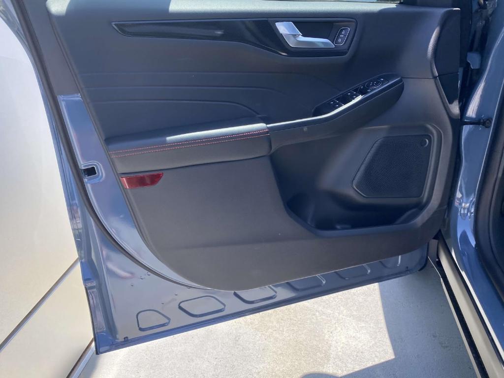 new 2025 Ford Escape car, priced at $28,269