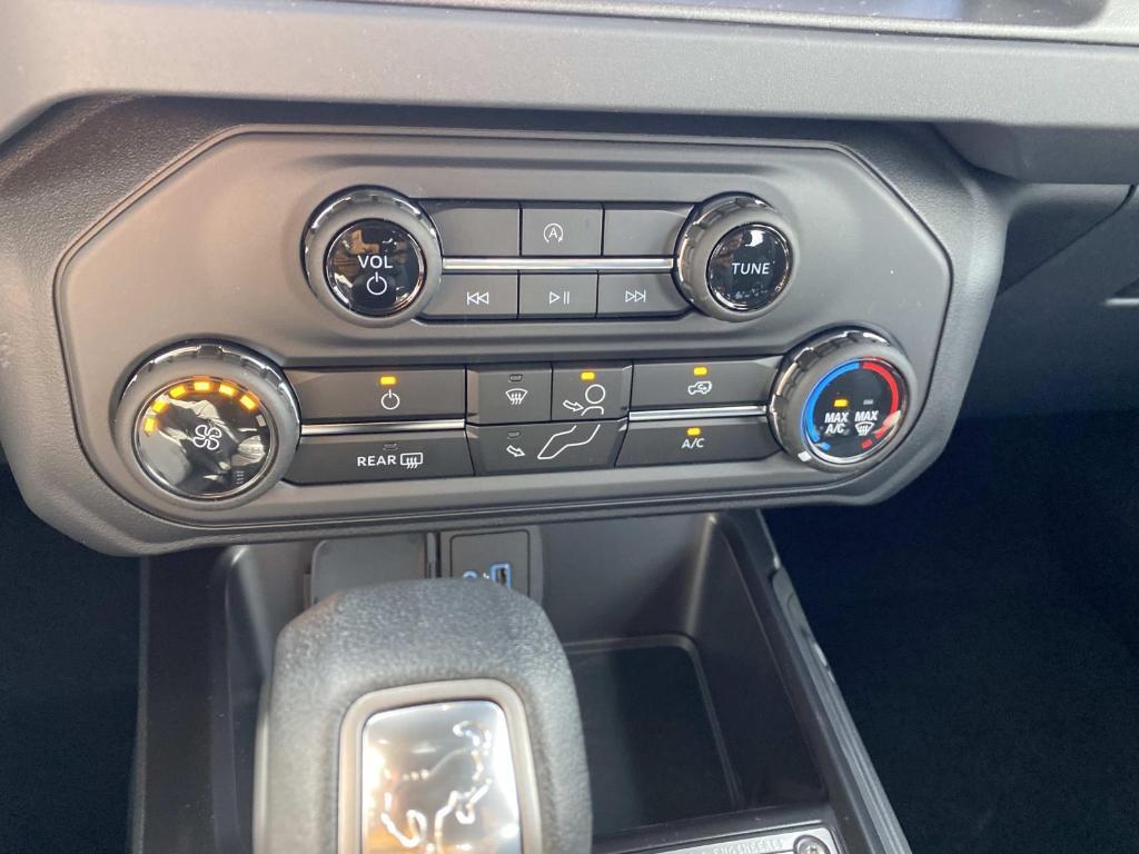 new 2025 Ford Bronco car, priced at $40,445