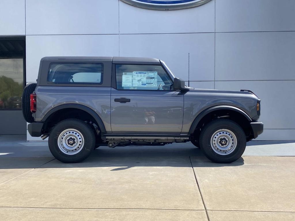 new 2025 Ford Bronco car, priced at $40,445