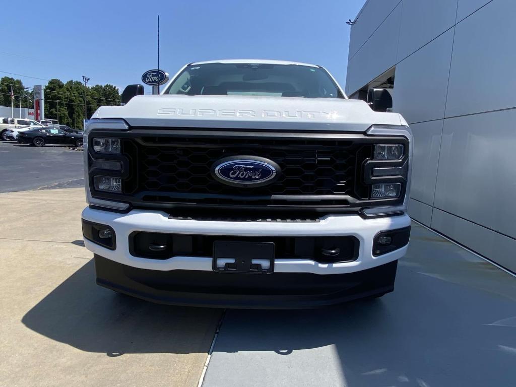 new 2025 Ford F-250 car, priced at $53,015