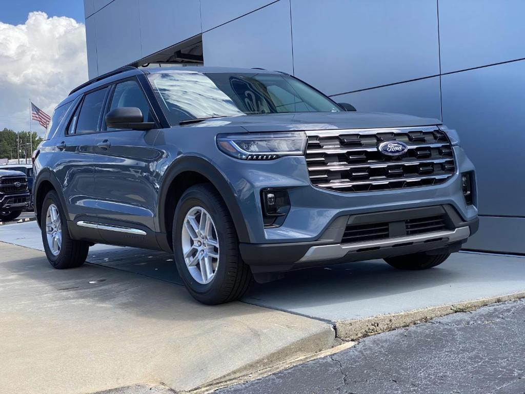 new 2025 Ford Explorer car, priced at $42,275