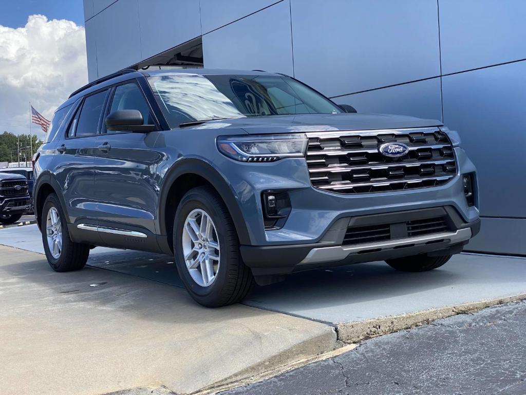 new 2025 Ford Explorer car, priced at $42,275