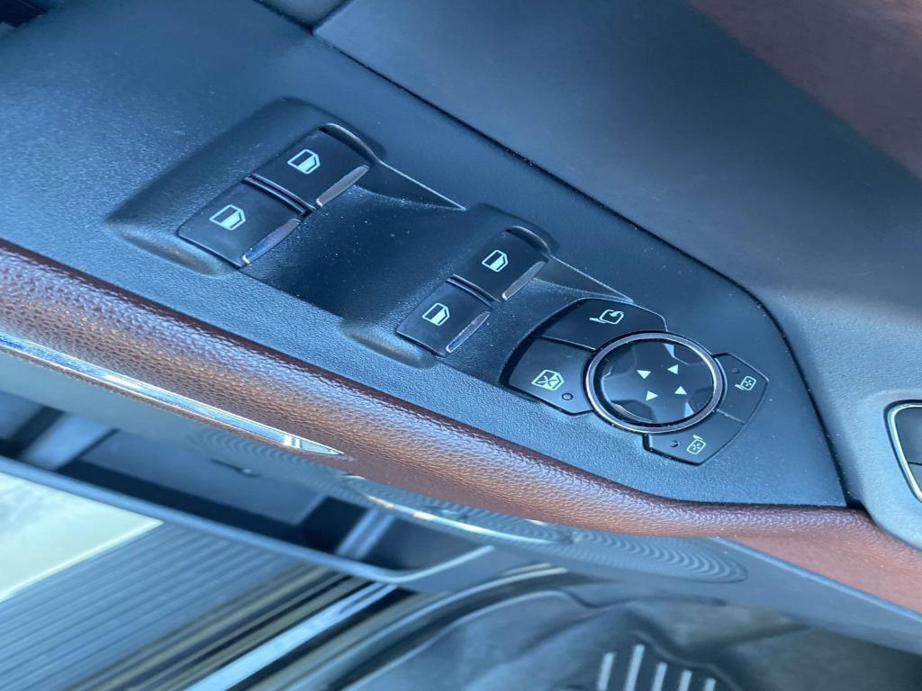 used 2022 Ford Expedition car, priced at $37,797
