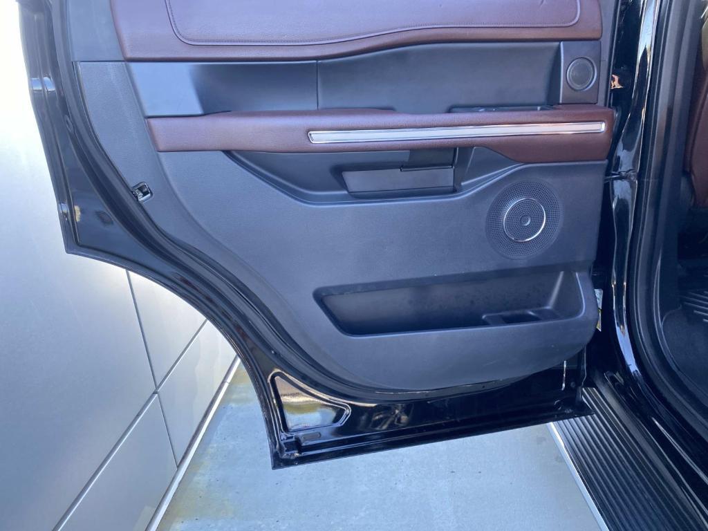 used 2022 Ford Expedition car, priced at $37,797