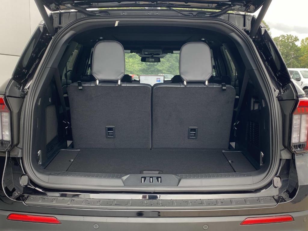 new 2025 Ford Explorer car, priced at $57,355