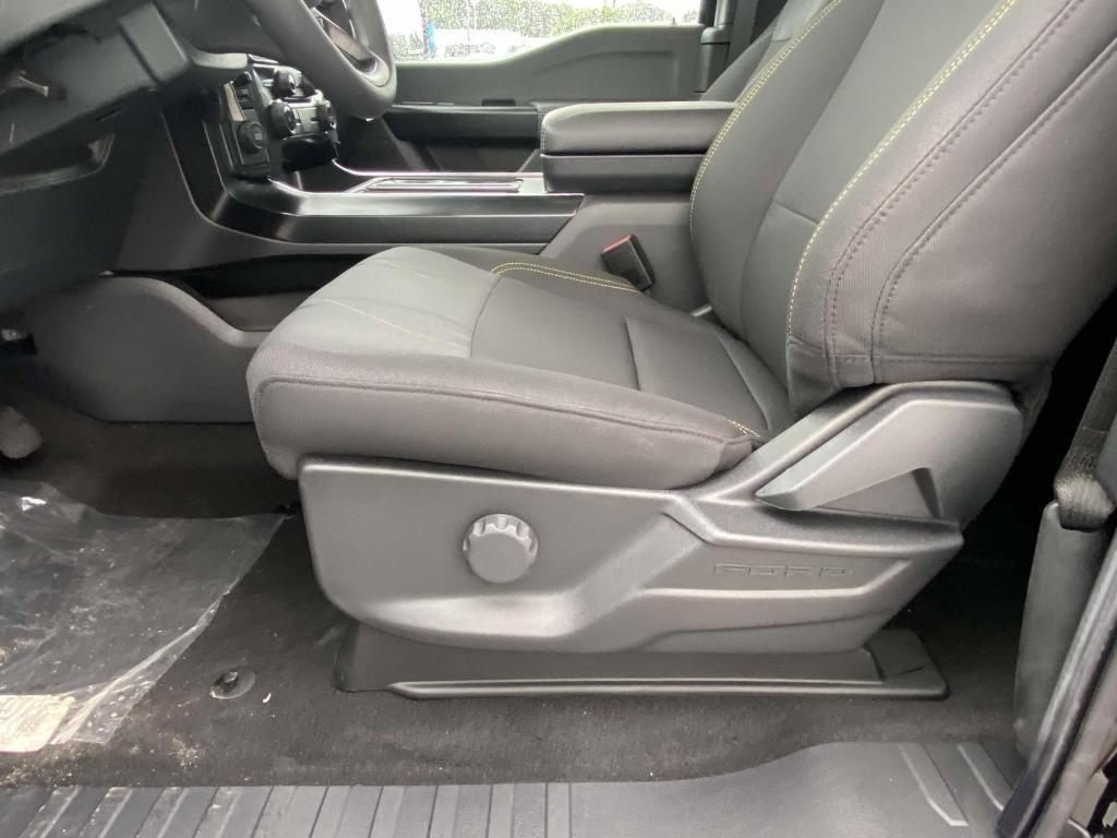 new 2025 Ford F-150 car, priced at $43,176