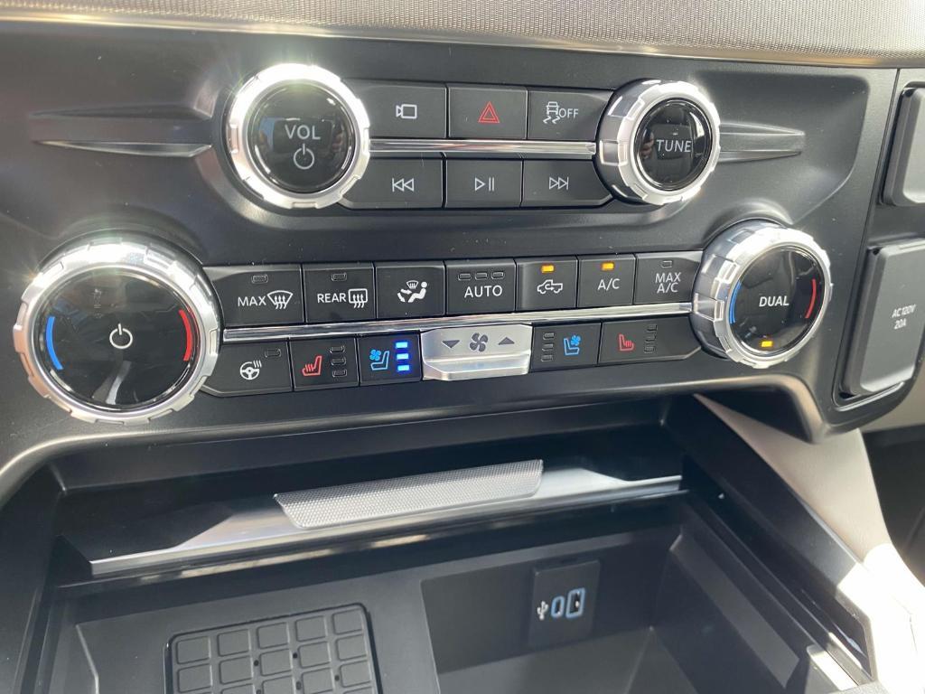 new 2025 Ford F-250 car, priced at $96,675