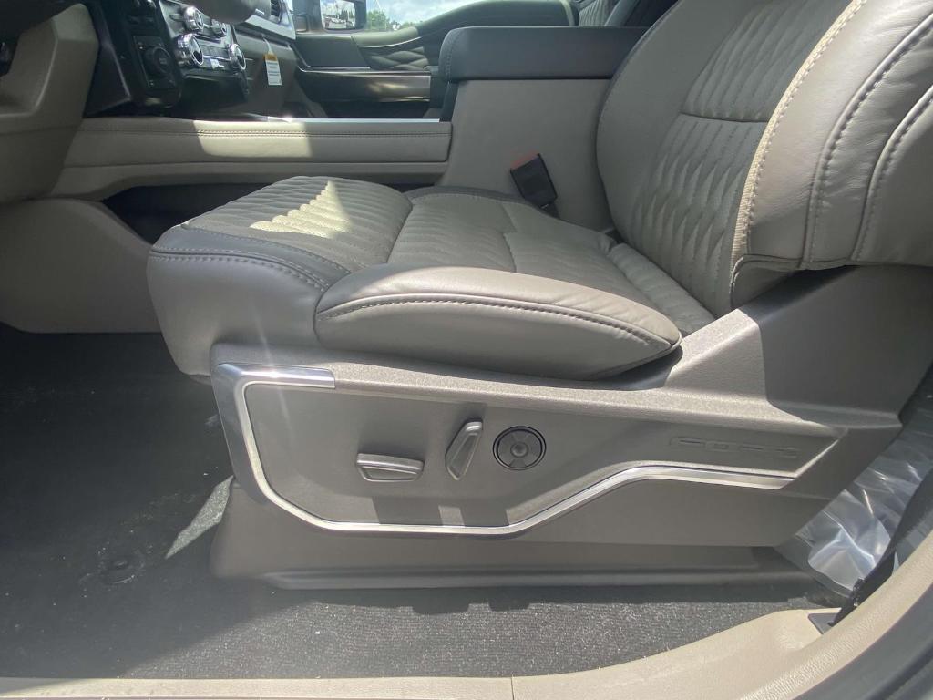 new 2025 Ford F-250 car, priced at $96,675