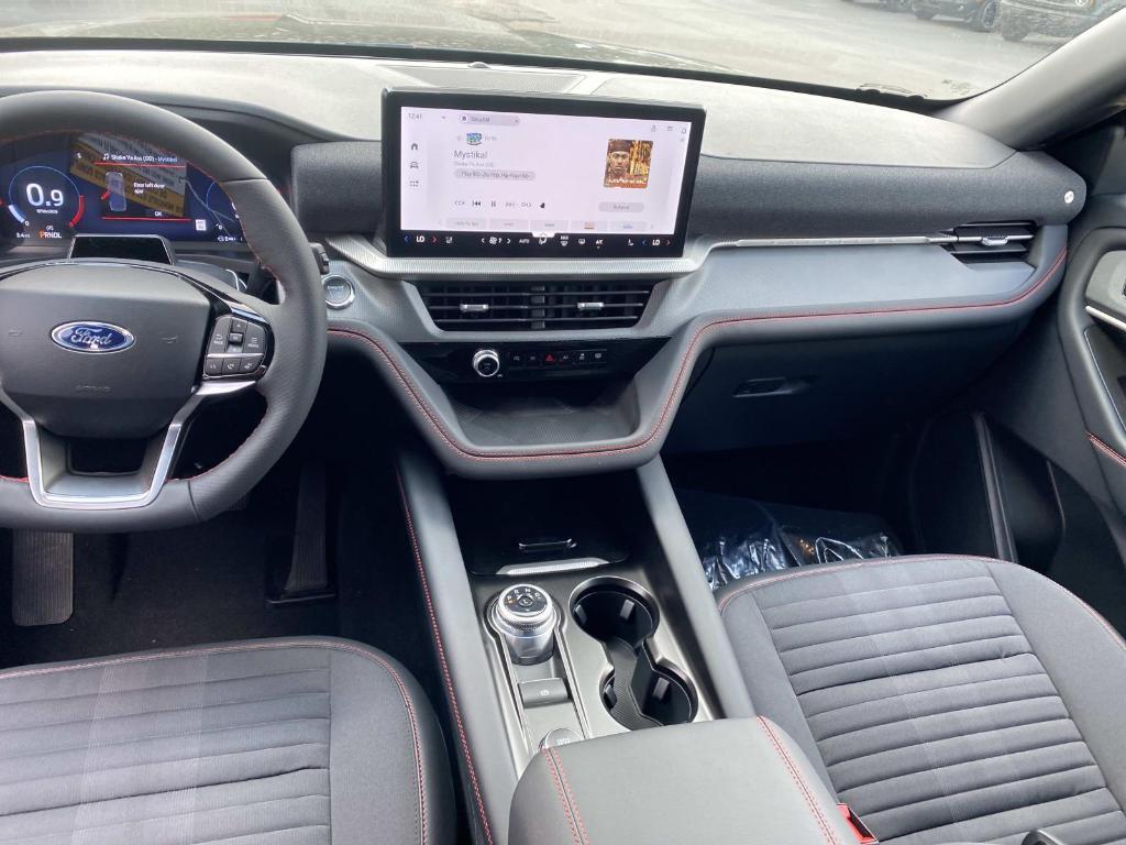 new 2025 Ford Explorer car, priced at $42,115
