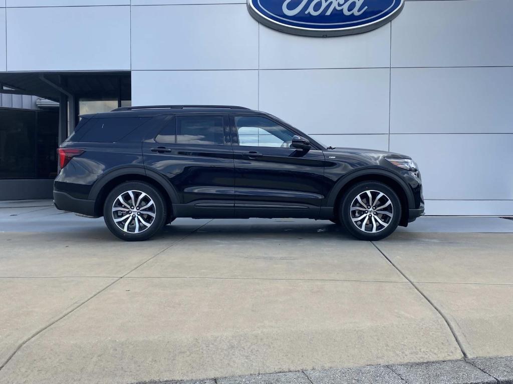 new 2025 Ford Explorer car, priced at $42,115