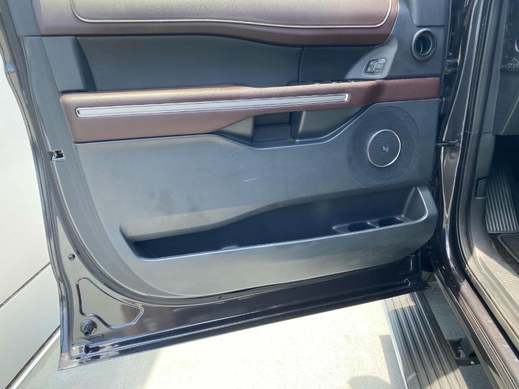 used 2022 Ford Expedition car, priced at $46,794