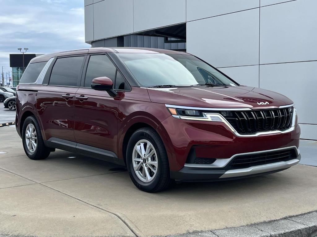 used 2022 Kia Carnival car, priced at $24,797
