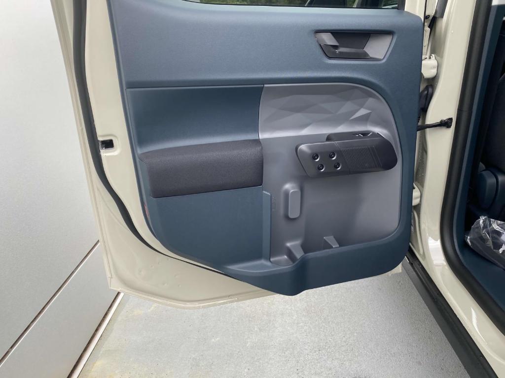 new 2025 Ford Maverick car