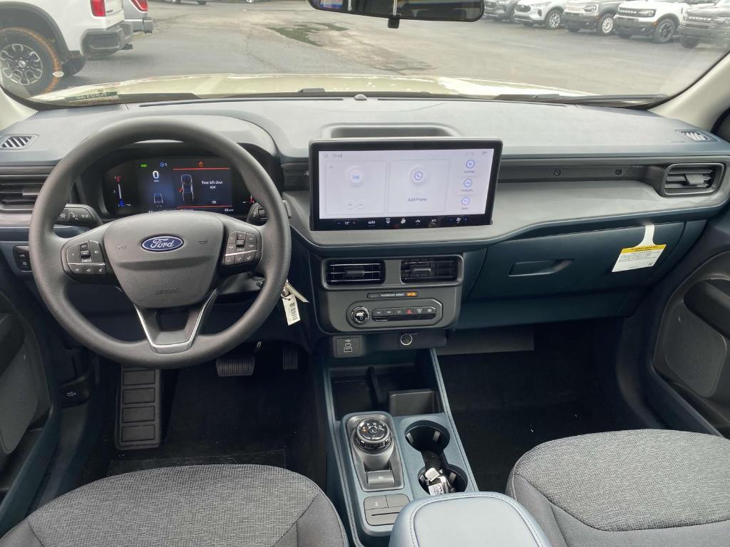 new 2025 Ford Maverick car