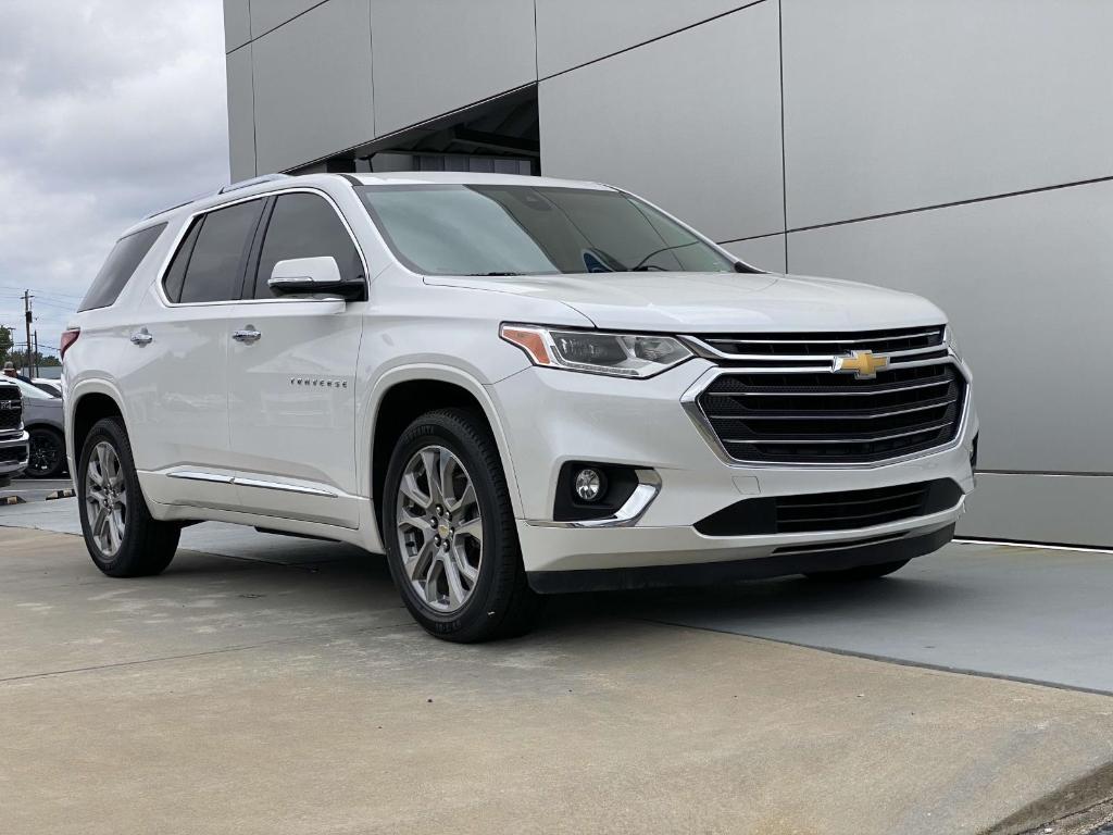 used 2019 Chevrolet Traverse car, priced at $23,797
