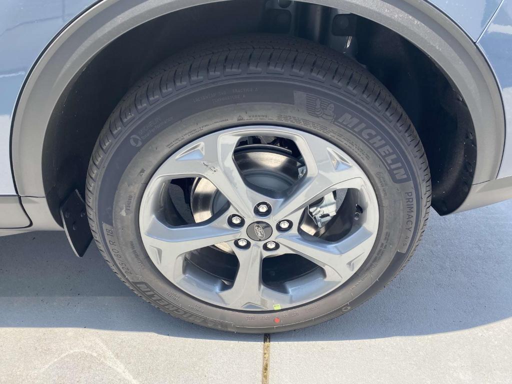 new 2025 Ford Escape car, priced at $31,252