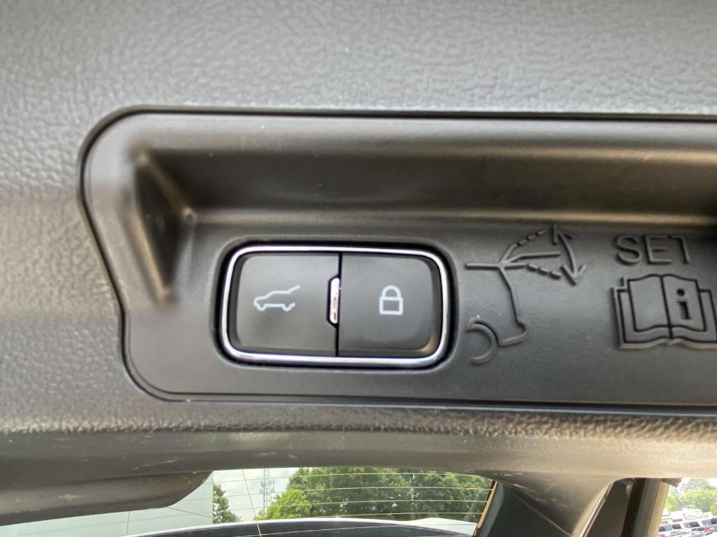 used 2024 Ford Explorer car, priced at $33,594