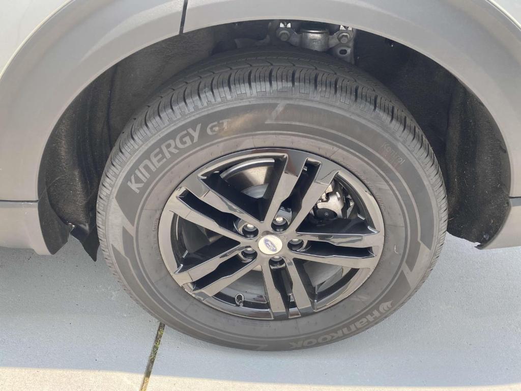 used 2024 Ford Explorer car, priced at $33,594