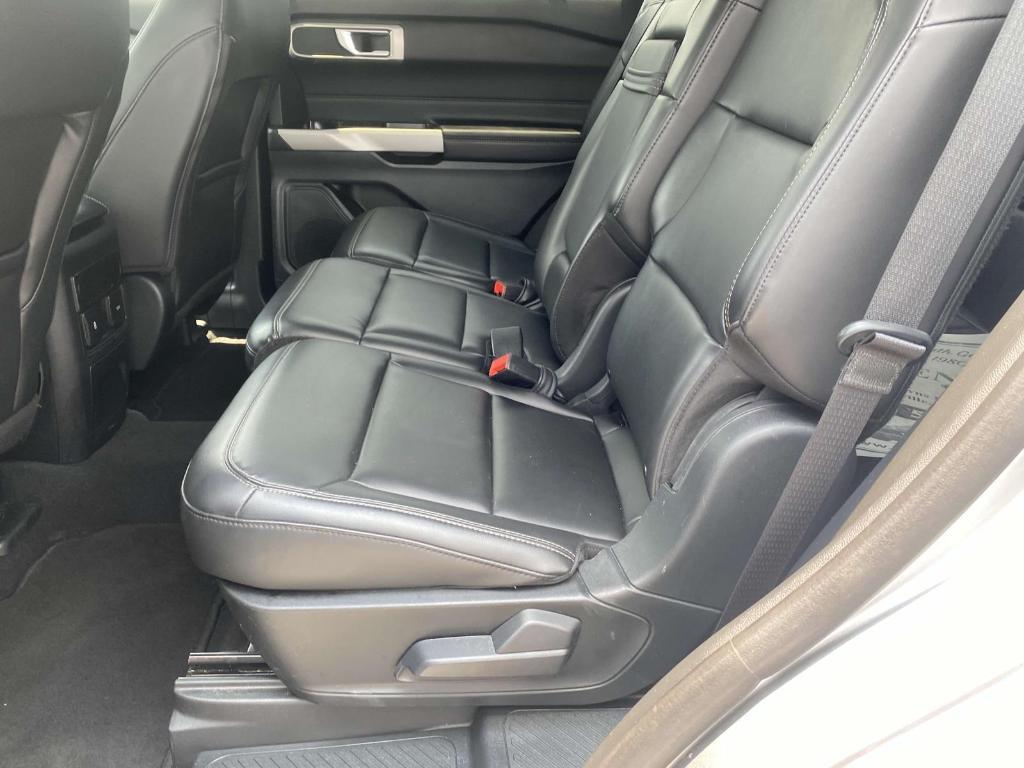 used 2024 Ford Explorer car, priced at $33,594